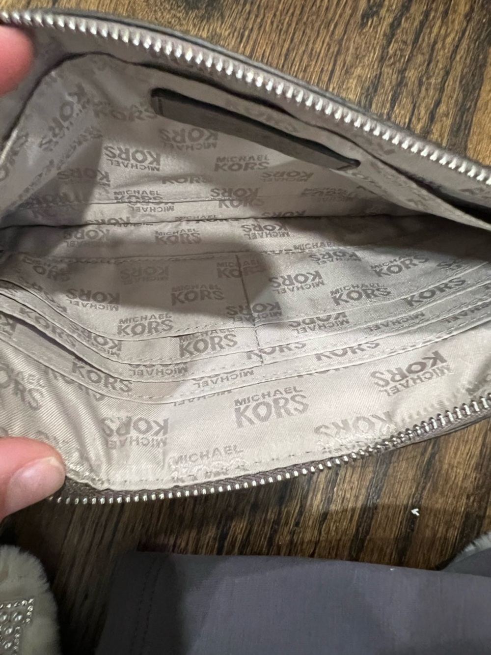 Michael Kors Beige Leather Zip Pouch Wristlet TAUPE - Picture 2 of 4
